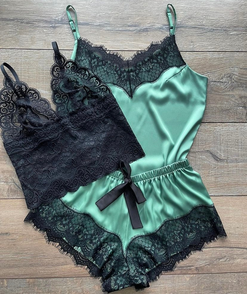 Conjunto Chloe Cetim 3 Peças com Renda