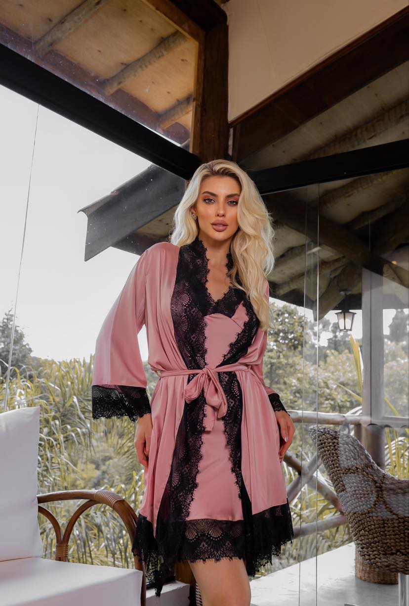 Conjunto Camisola e Robe Cetim Rosa com Renda Preta
