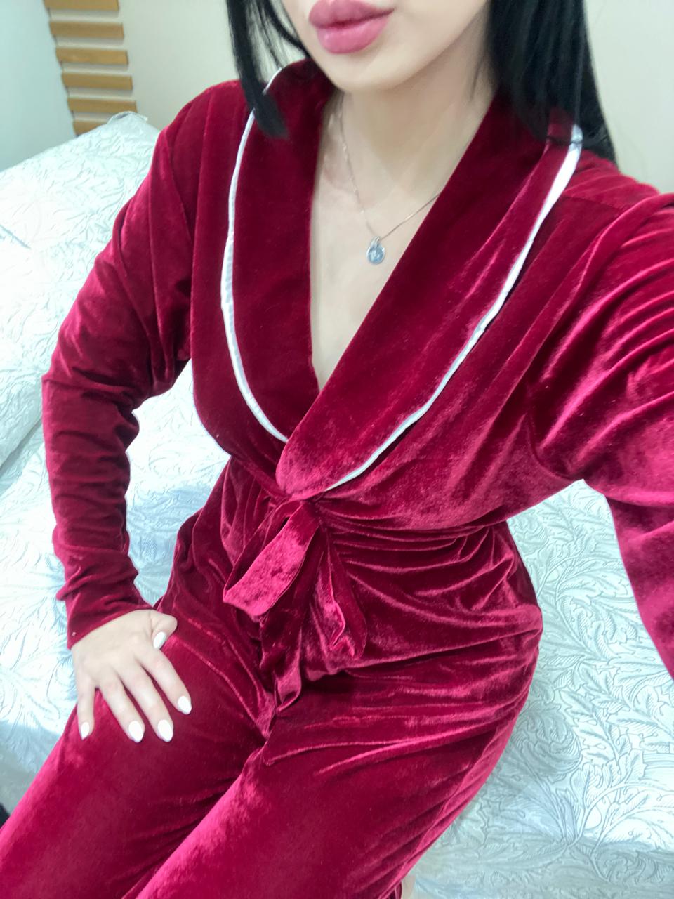 Pijama Velvet Longo Vermelho com Faixa na Cintura