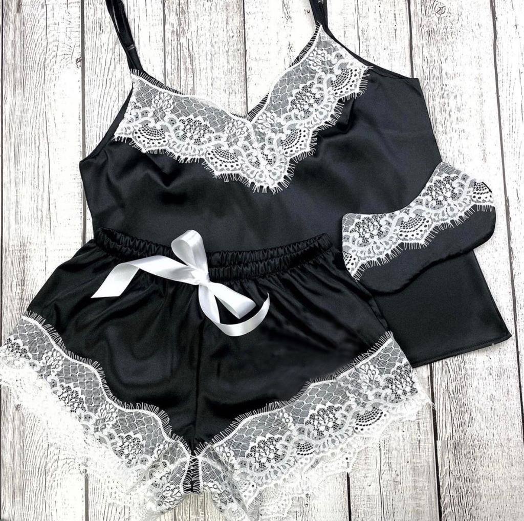 Babydoll Victoria Preto em Cetim com Renda