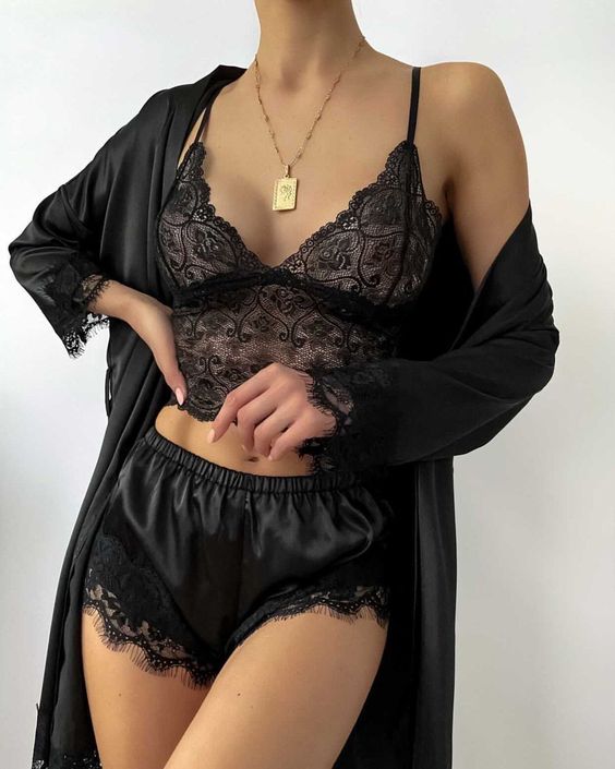 Conjunto Grace Cetim Preto 4 Peças com Robe